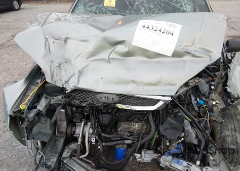 2006 Ford Focus Zx3 из США, поврежденный, VIN 1FAHP31N76W183046